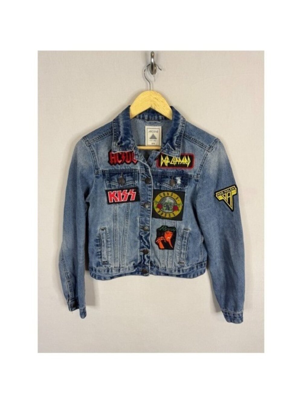 Ardene Womens M Denim Jacket Rock Band Patches AC/DC KISS Guns N Roses Studs